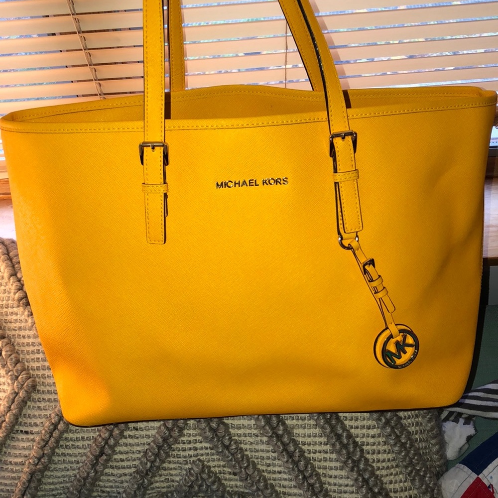 Yellow Michael Kors Jet Set tote